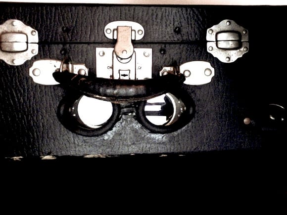 russian aviator goggles to view works